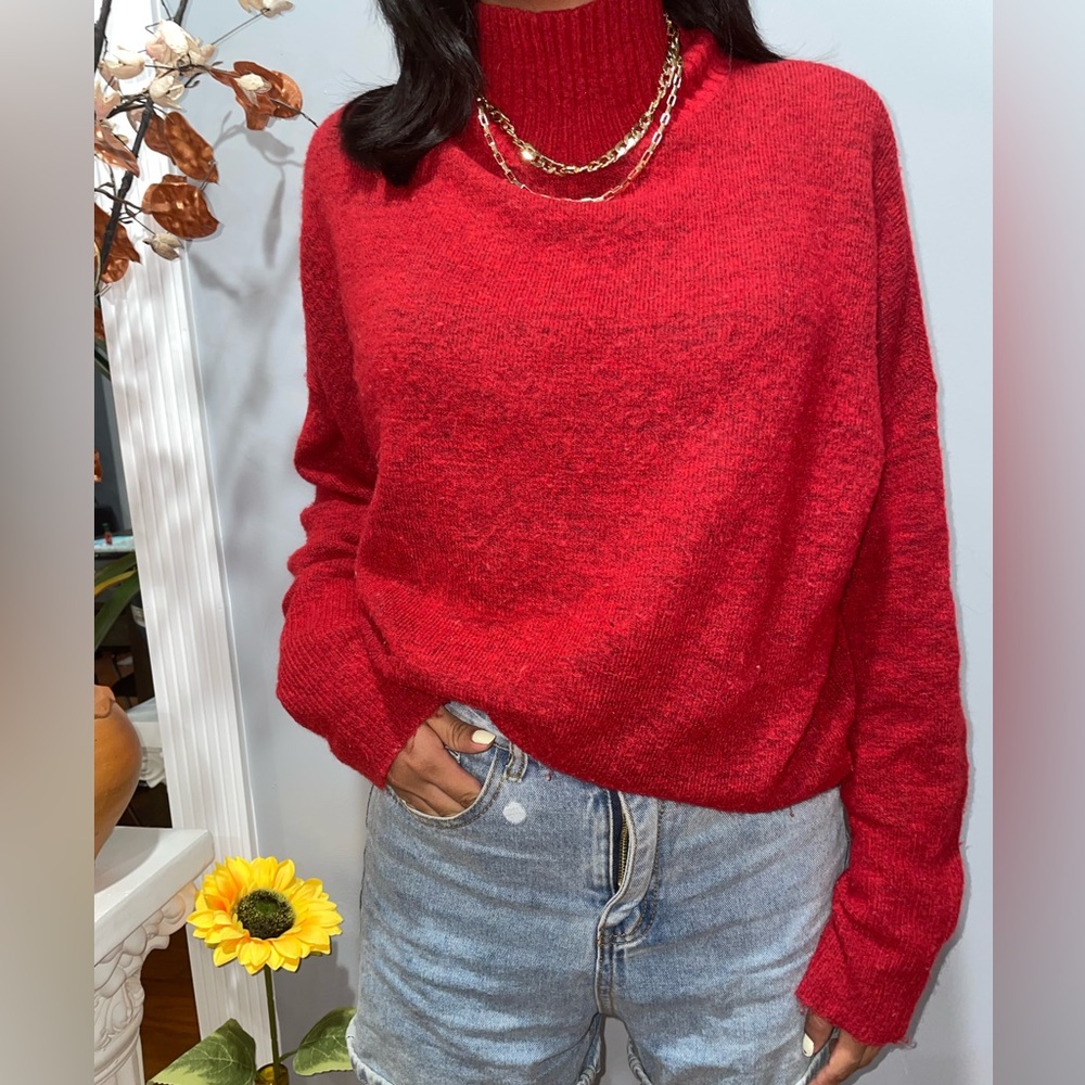 RED turtleneck sweater ♥️